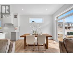 79 HEMLOCK CRESCENT - 21