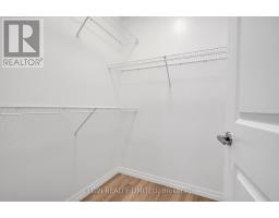 79 HEMLOCK CRESCENT - 31