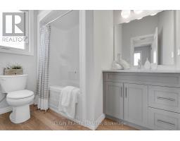 79 HEMLOCK CRESCENT - 7