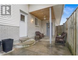 44 GOLFDALE CRESCENT - 32