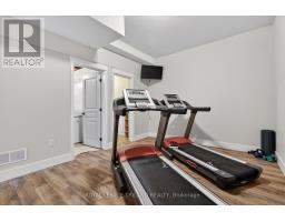 24 EARLSCOURT TERRACE - 24