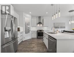 1365 SANDBAR STREET - 9