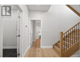 152 MAUD STREET - 10