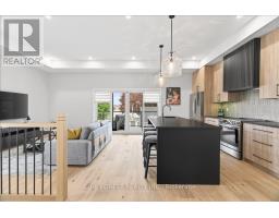 152 MAUD STREET - 17
