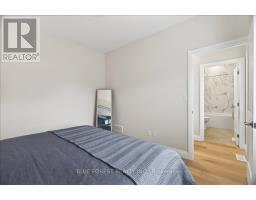 152 MAUD STREET - 30