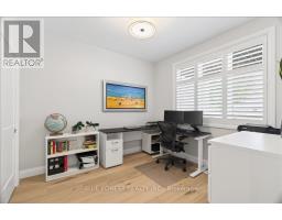 152 MAUD STREET - 8