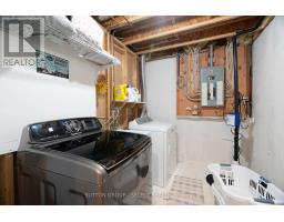 1872 DOWNES COURT - 34