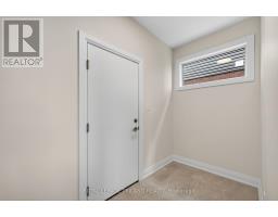 47 ALLISTER DRIVE - 21