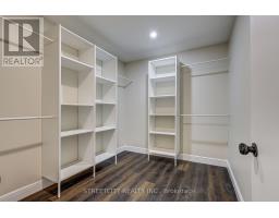 10 VINEDEN DRIVE - 19