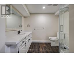 10 VINEDEN DRIVE - 34