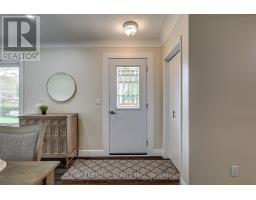 10 VINEDEN DRIVE - 4