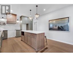6 KEBA CRESCENT - 11