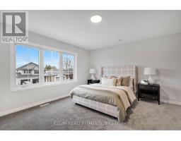 6 KEBA CRESCENT - 17