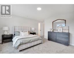 6 KEBA CRESCENT - 18