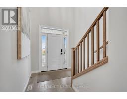 6 KEBA CRESCENT - 2