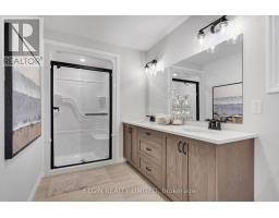 6 KEBA CRESCENT - 20