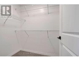 6 KEBA CRESCENT - 22