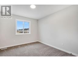 6 KEBA CRESCENT - 25