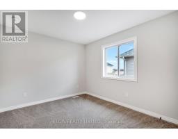 6 KEBA CRESCENT - 27
