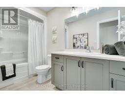 6 KEBA CRESCENT - 29