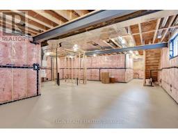6 KEBA CRESCENT - 31