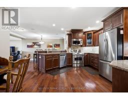 1303 - 250 PALL MALL STREET - 11