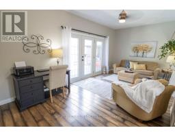 25 HERITAGE COURT - 16