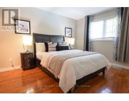 25 HERITAGE COURT - 17