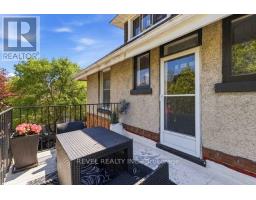 693 QUEENS AVENUE - 21