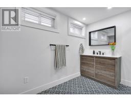 639 HEADLEY DRIVE - 22