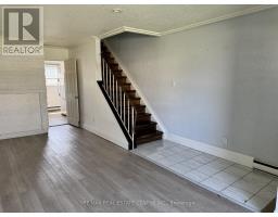 D - 71D WELLESLEY CRESCENT - 7