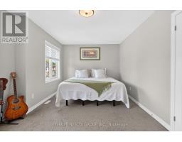 1296 DYER CRESCENT - 17