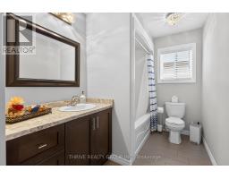 1296 DYER CRESCENT - 19
