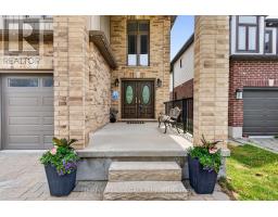 1296 DYER CRESCENT - 2