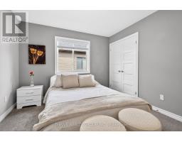 1296 DYER CRESCENT - 25