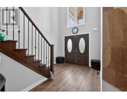 1296 DYER CRESCENT - 3