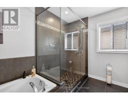 1296 DYER CRESCENT - 31