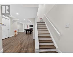 1296 DYER CRESCENT - 33