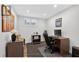 1296 DYER CRESCENT - 37