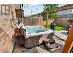 1296 DYER CRESCENT - 42