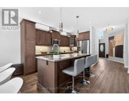 1296 DYER CRESCENT - 5