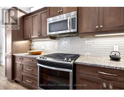1296 DYER CRESCENT - 7
