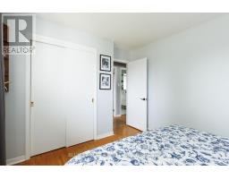 2 SURREY CRESCENT - 17