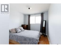 2 SURREY CRESCENT - 18