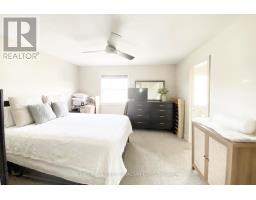 71 - 1040 CORONATION DRIVE - 15
