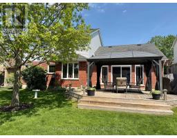 31 CAVANAUGH CRESCENT - 8