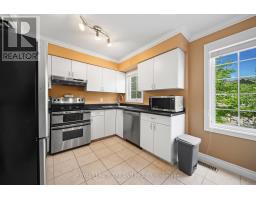 4 - 1399 COMMISSIONERS ROAD W - 11