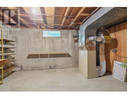 33 BENSON CRESCENT - 37