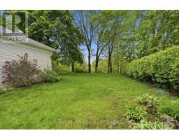 33 BENSON CRESCENT - 43
