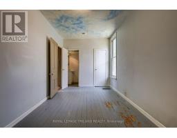24 ISABEL STREET - 15